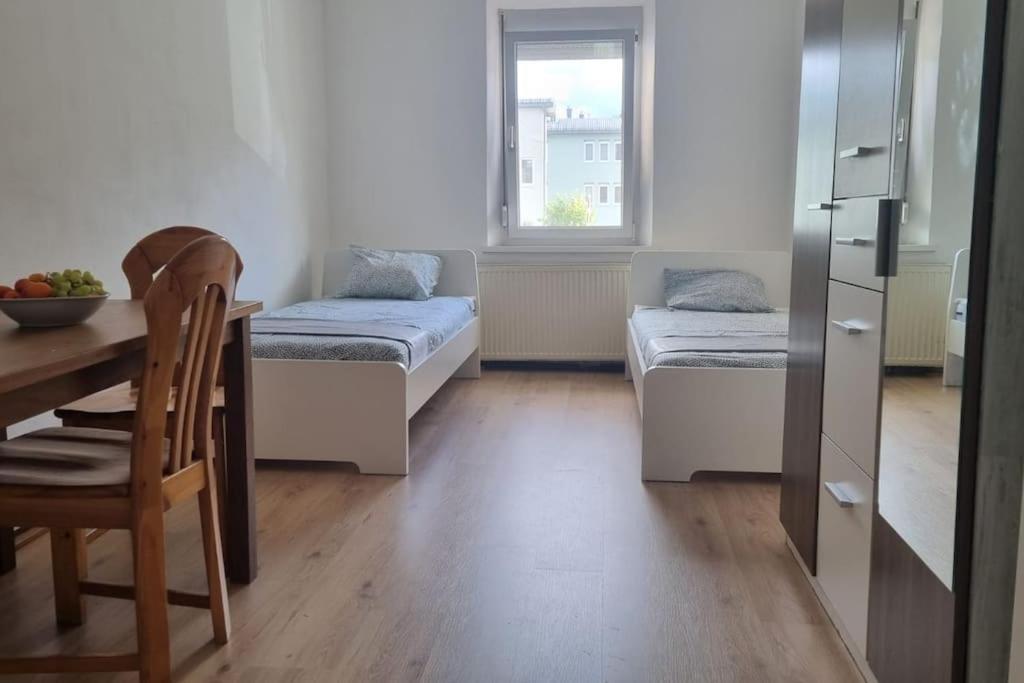 Apartment Mit 2 Betten Inklusive Gratis Parkplatz Грац Экстерьер фото